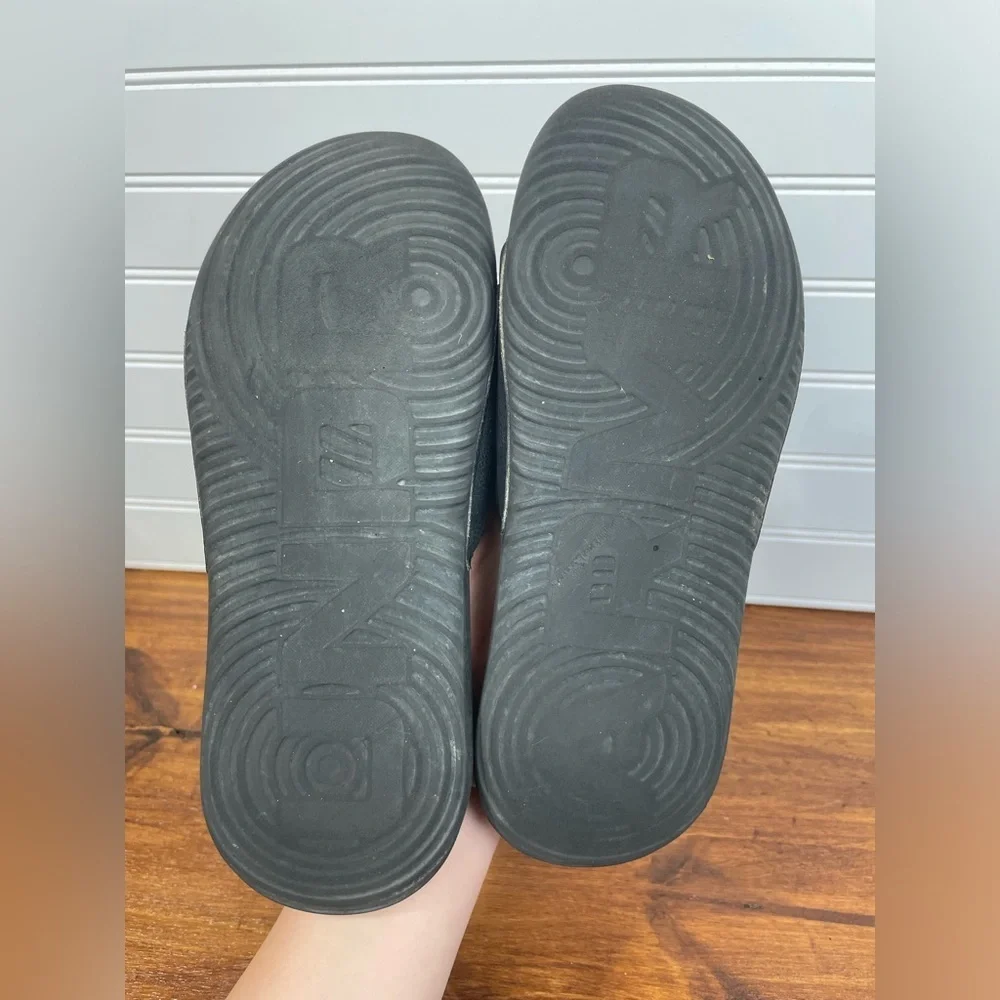 Under Armour Black Ansa Fixed Slides 6 Youth Boys GUC